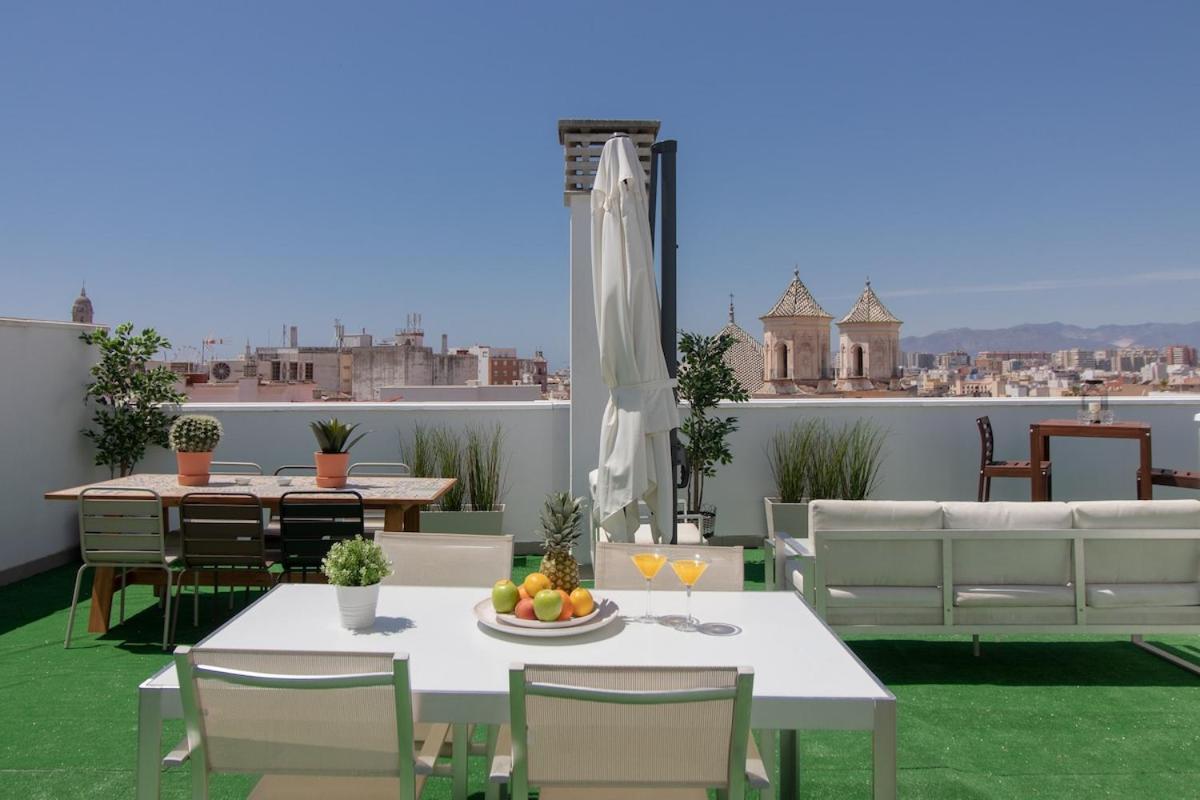 C56 - Studio With Amazing Terrace In The Centre Málaga Esterno foto